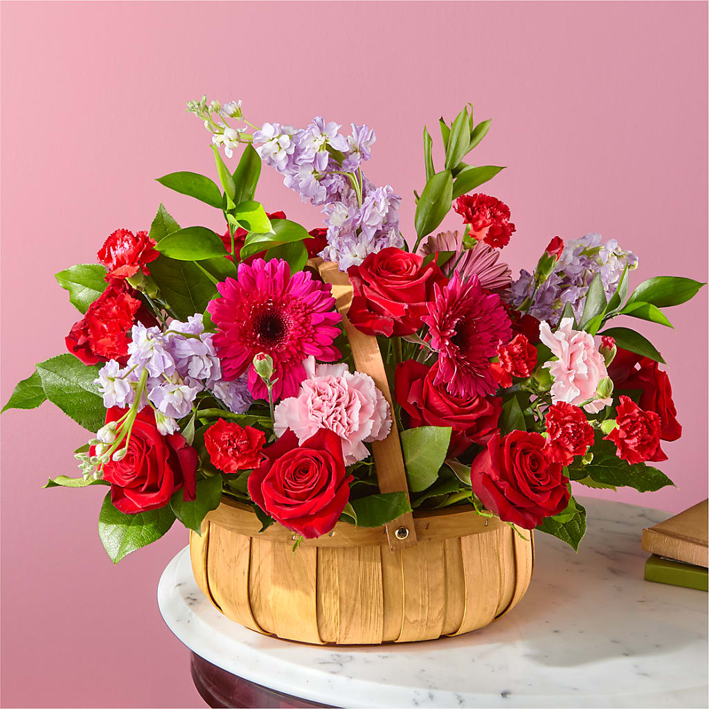 Pink Picnic Basket – KENDRA'S FLORAL KREATIONS, Indianapolis IN