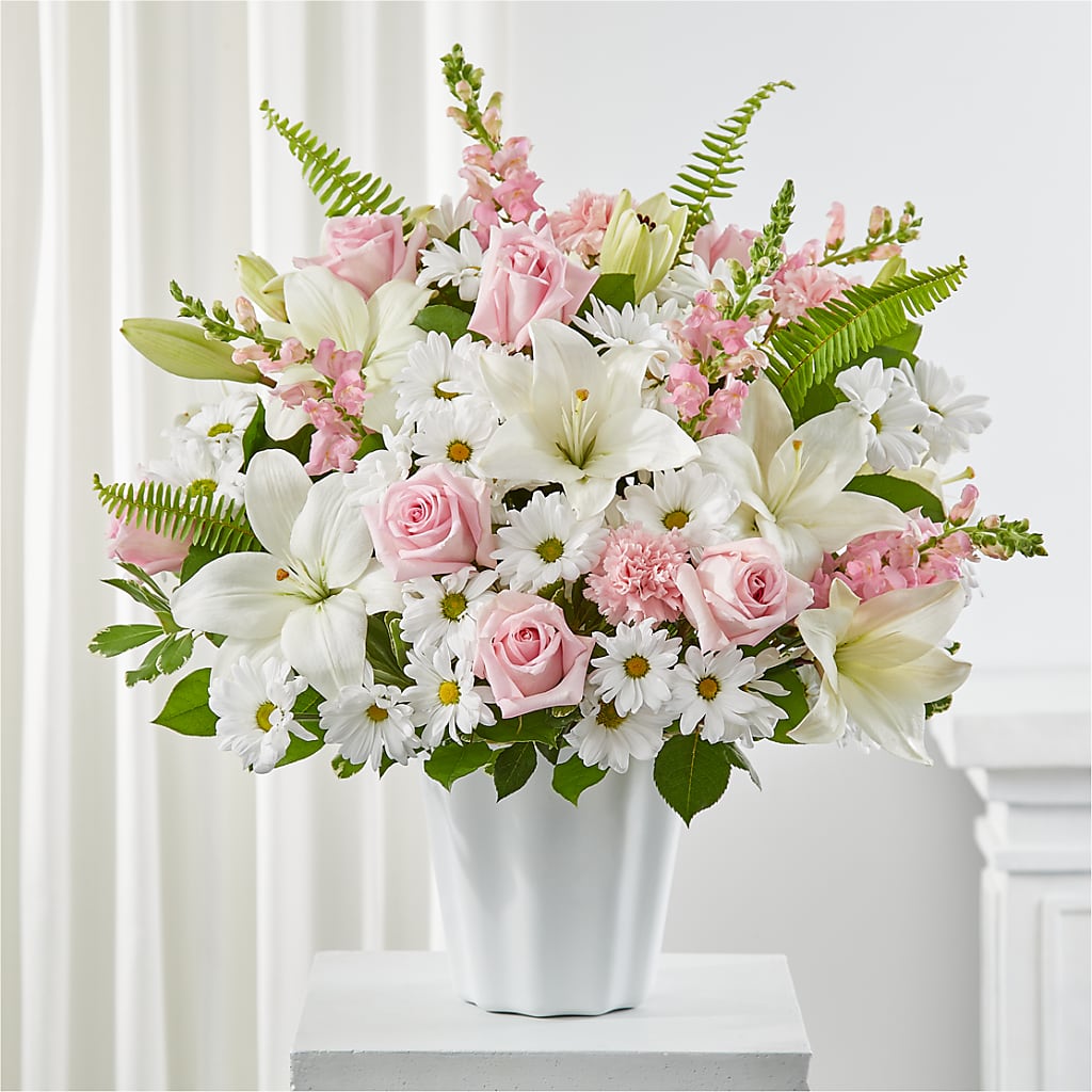 Soft Touch Tabletop Basket – KENDRA'S FLORAL KREATIONS, Indianapolis IN