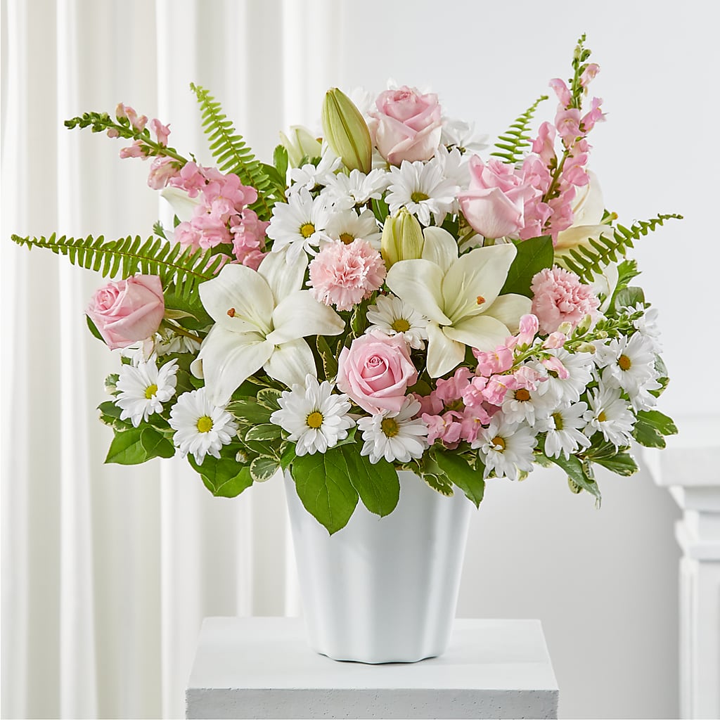 Soft Touch Tabletop Basket – KENDRA'S FLORAL KREATIONS, Indianapolis IN