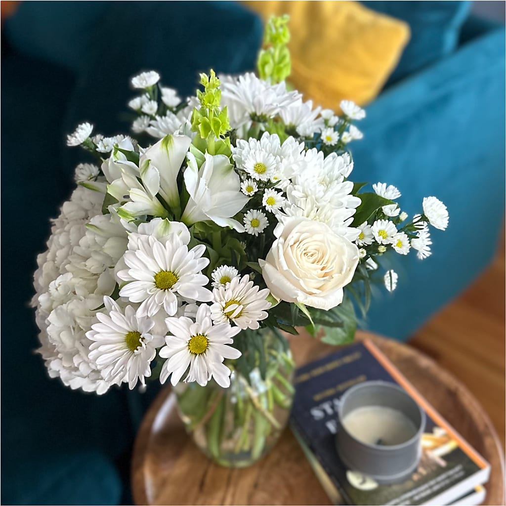 Classic Ivory – A Florist Original – KENDRA'S FLORAL KREATIONS, Indianapolis IN