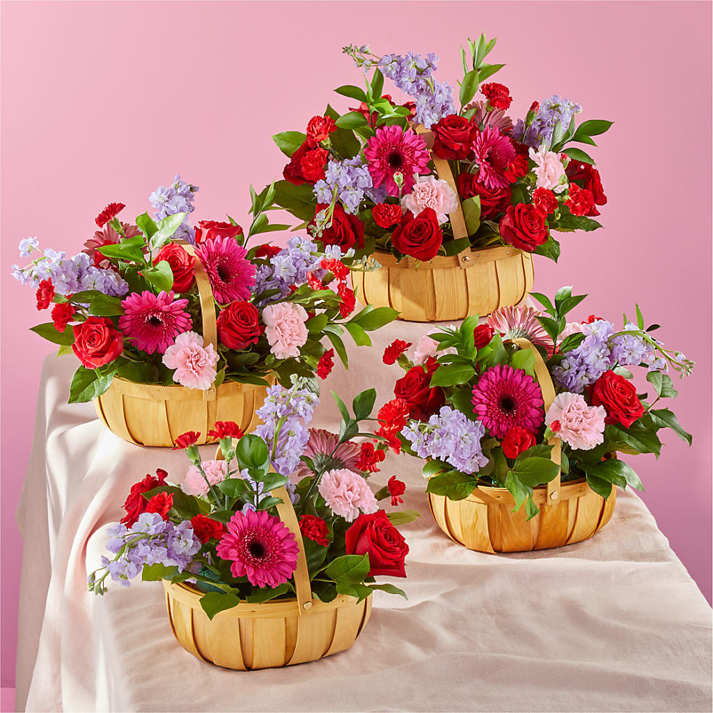 Pink Picnic Basket – KENDRA'S FLORAL KREATIONS, Indianapolis IN