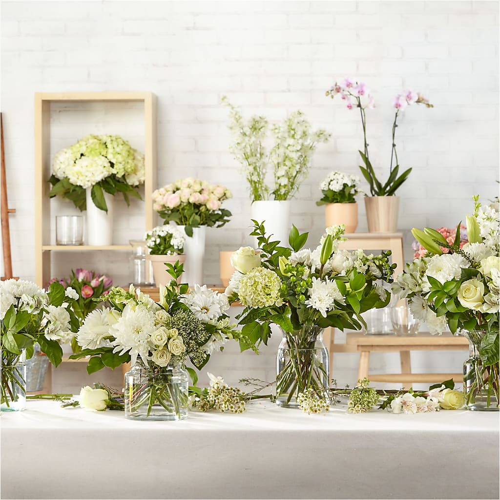 Classic Ivory – A Florist Original – KENDRA'S FLORAL KREATIONS, Indianapolis IN